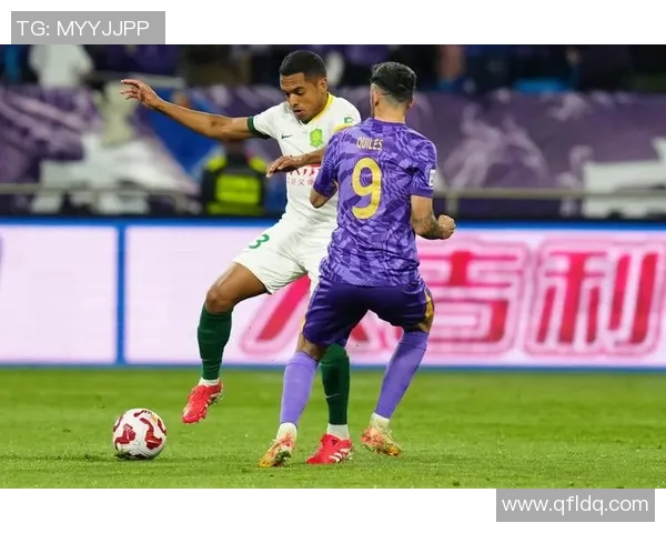 上海恒大迎战天津泰达争夺中超联赛关键三分之战